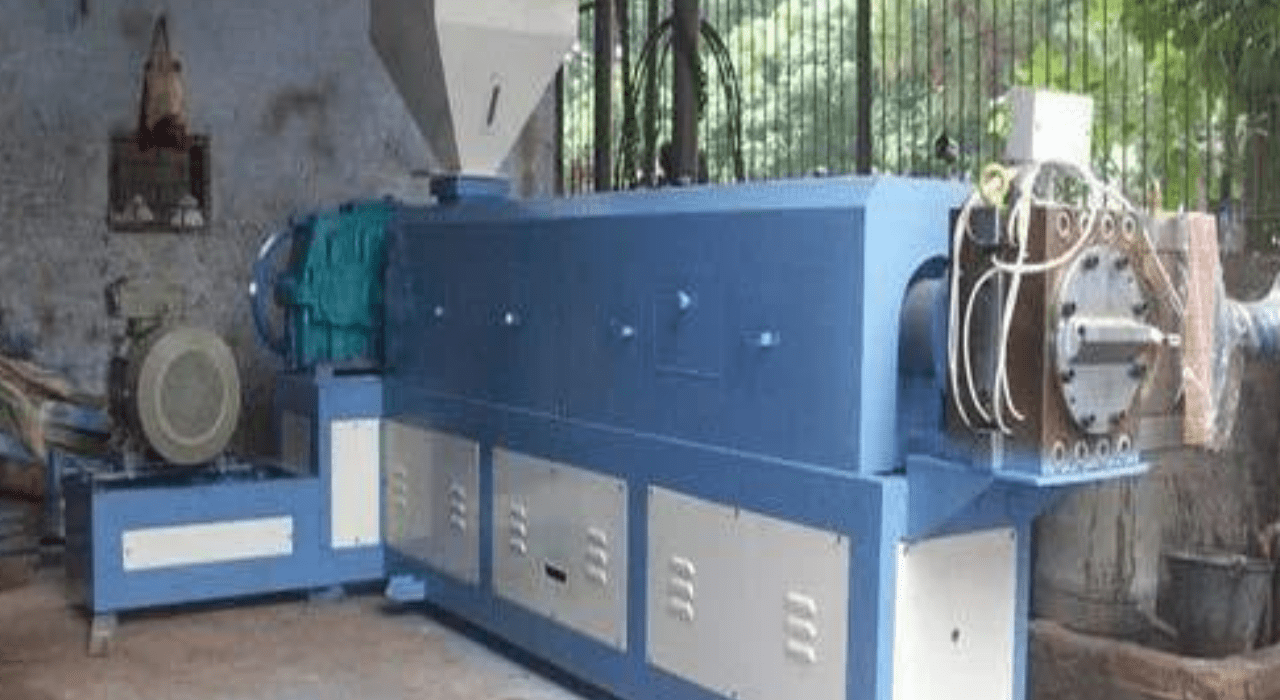 What Are the Potential Gains for Communities Using These Plastic Bottle Recycling Equipment?