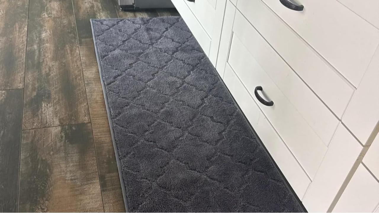 How to Choose the Right Non-Skid COSY HOMEER Rug for the Kitchen Decor
