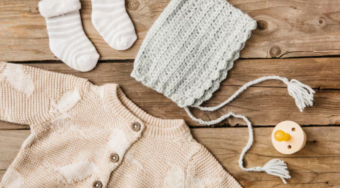 A Parent’s Guide to Shopping Smart for Baby Clothes