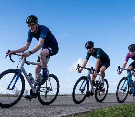 Professional Advice: How to Select a Carbon Road Bike Frame for Racing